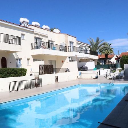 Cyking 2 Bed Apartment With Pool & 10 Min To Beach Paphos Esterno foto