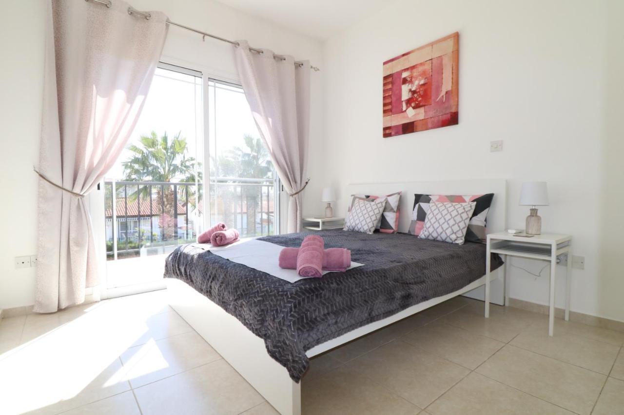 Cyking 2 Bed Apartment With Pool & 10 Min To Beach Paphos Esterno foto
