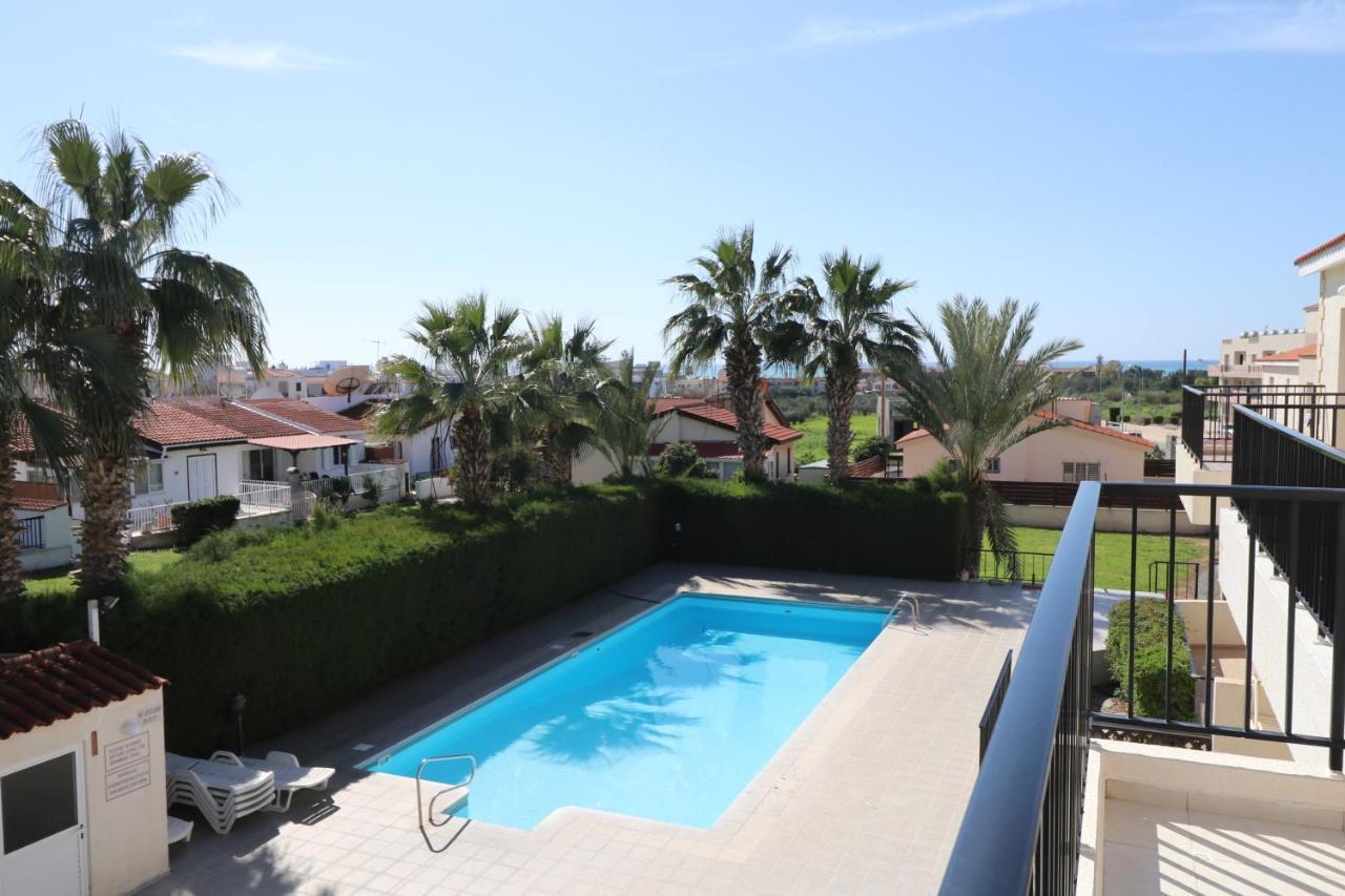 Cyking 2 Bed Apartment With Pool & 10 Min To Beach Paphos Esterno foto